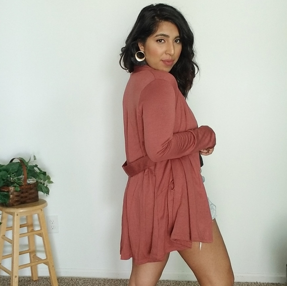 𝙇𝘼𝙎𝙏 𝙊𝙉𝙀 | ULTRAMODERN OPEN CARDIGAN MAUVE - Picture 3 of 8